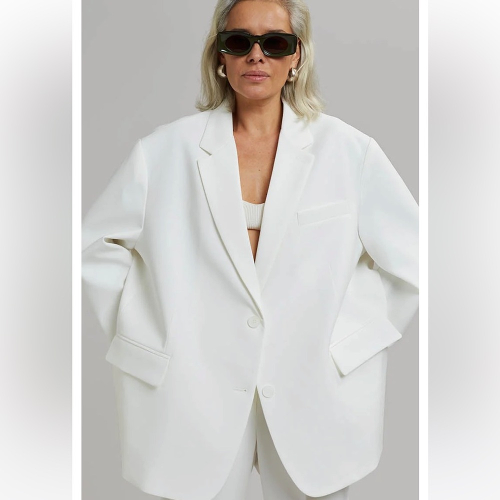 Women’s Oversized Blazer